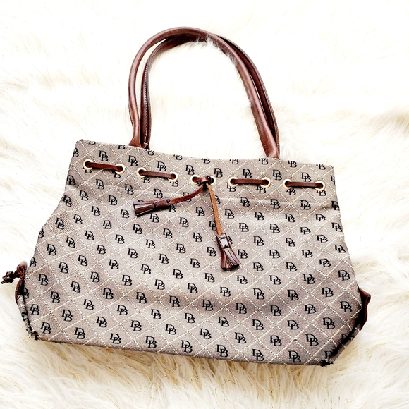 Dooney & Bourke Handbags - Dooney & Bourke vintage monogram shoulder bag